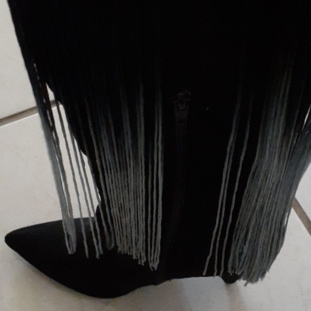 Boots - Picture 4 of 4